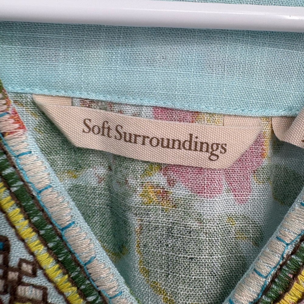 Soft Surroundings Merielle Floral Embroidered Tunic - Picture 6 of 8